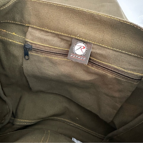 UO x Rothco Heavyweight Classic Canvas Messenger Bag in Olive Drab NWT - Picture 8 of 11